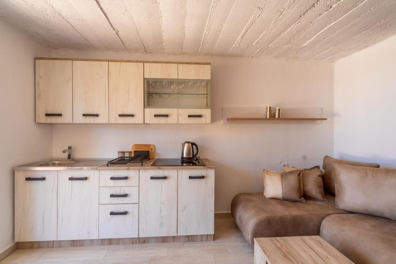Apartman Sara Bar Buitenkant foto