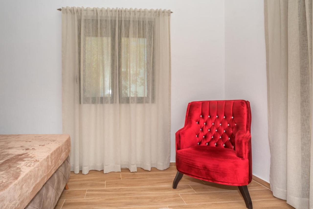 Apartman Sara Bar Buitenkant foto